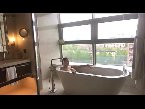 ❤️ Obrovská baba vášnivo si honí kundu v kúpeľni ️❌ Porno video na sk.porn-evooli.ru ﹏