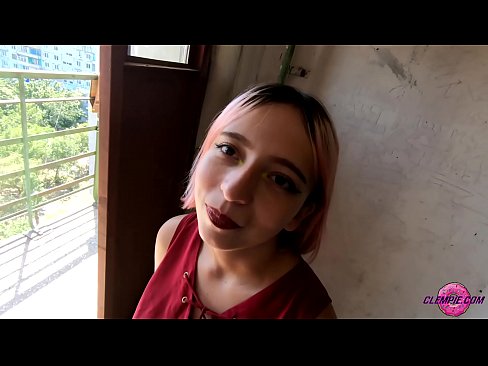 ❤️ Študentka zmyselne fajčí cudzinca vo vnútrozemí - strieka mu na tvár ️❌ Porno video na sk.porn-evooli.ru ﹏